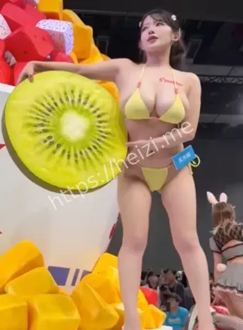 巨乳假体疑云粉丝福利