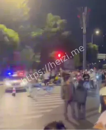 校园路十字路口