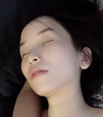 校园清纯美少女