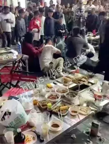 叫人围殴社会警示