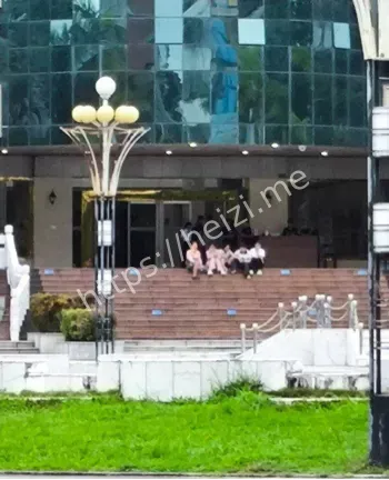 母亲发声讨公道