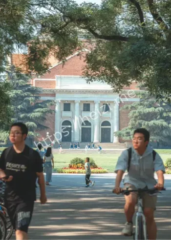 师生带游客牟利