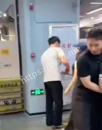 猛男扇巴掌事件