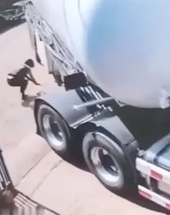 泰国合艾女子自杀