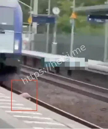 埃克纳火车站血肉横飞现场