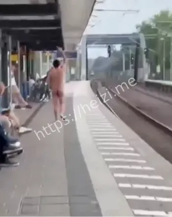 移民喊宗教口号自杀起因