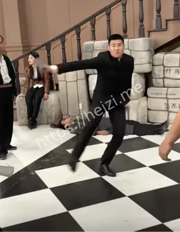 嘎子哥小号卖惨被封