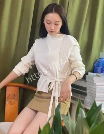 卧室与炮友偷情视频流出