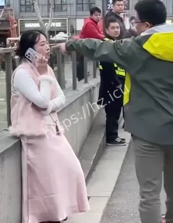 路怒男VS无赖女司机