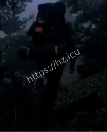 骨灰盒现身墙后